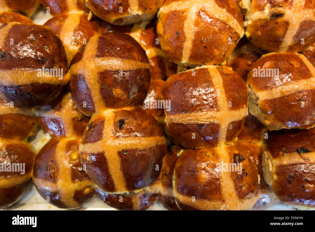 Traditional Fruit Hot Cross Buns Stock Photo Alamy