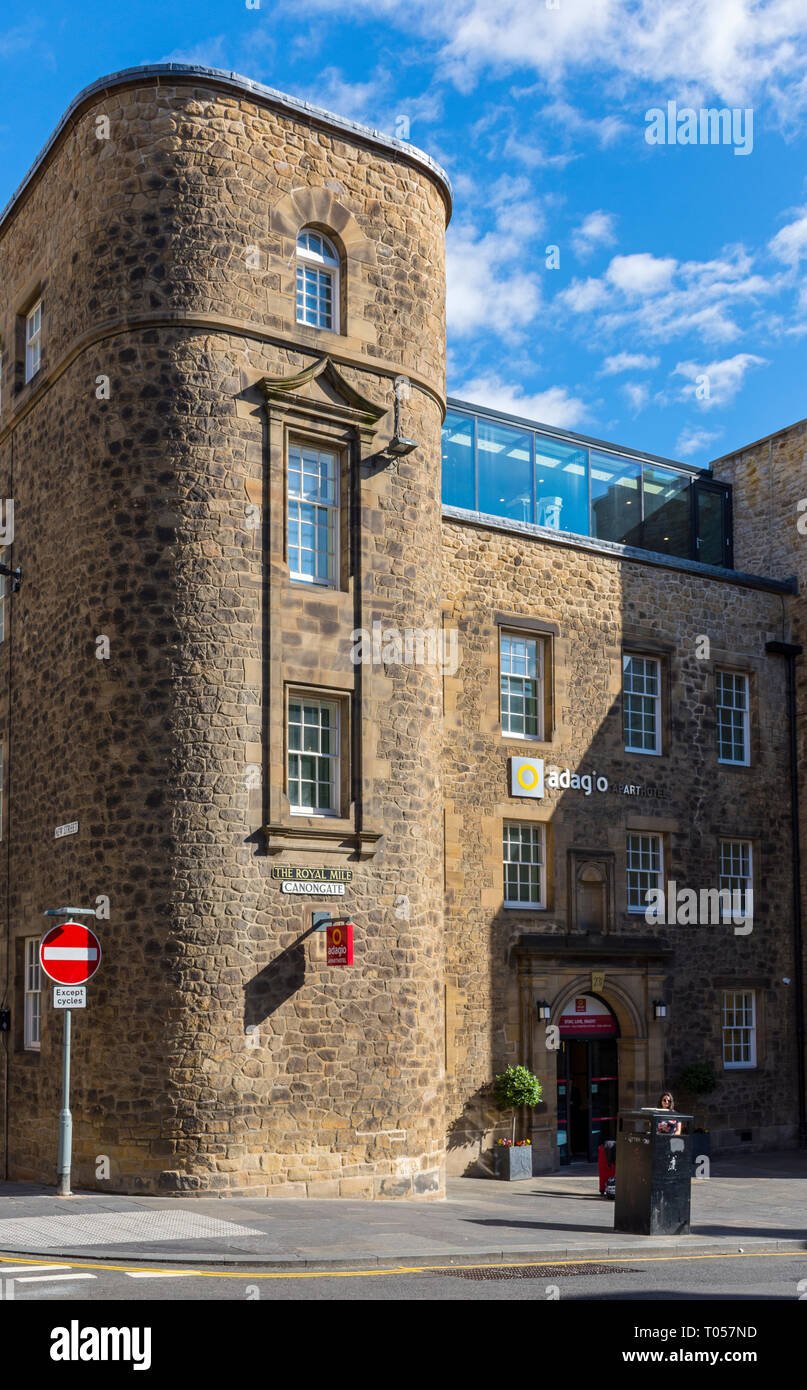 The former Old Sailors Ark building, now the Adagio hotel, 231 Canongate, Royal Mile, Edinburgh, Scotland, UK Stock Photo