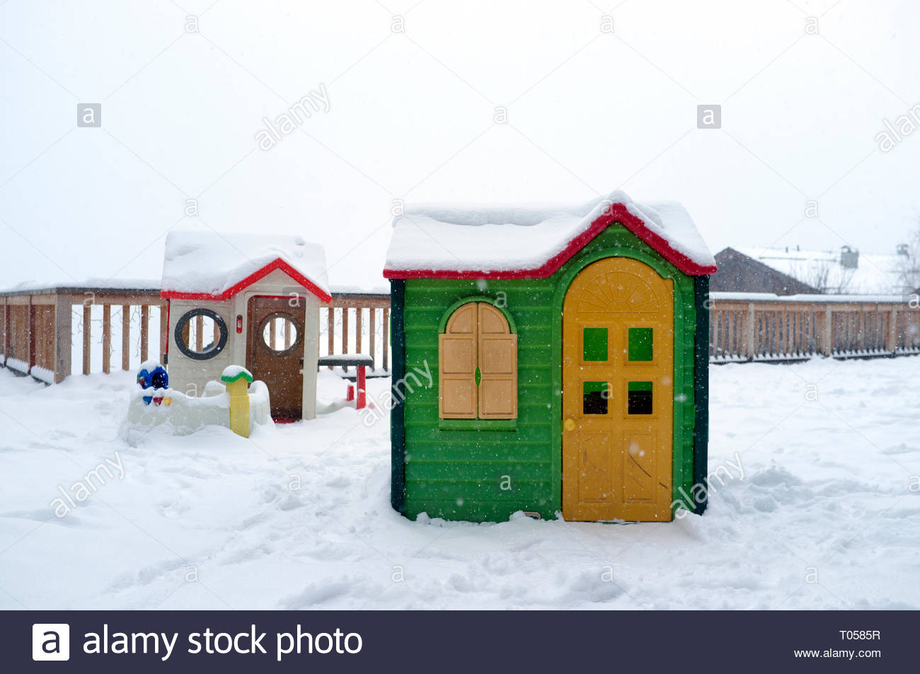 plastic wendy houses