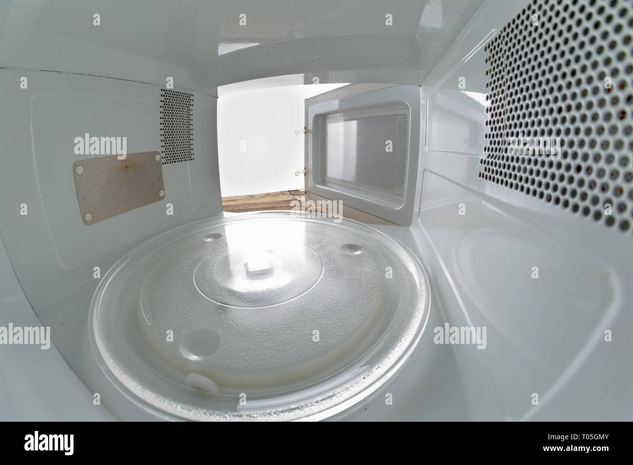 Electrical microwaves hires stock photography and images Alamy