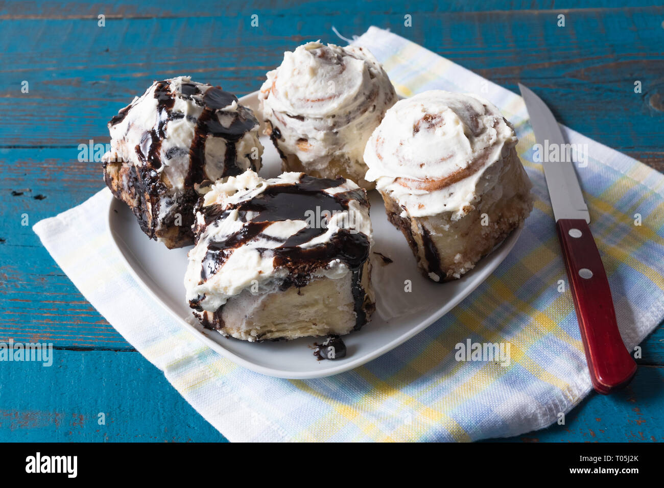 Cinnabon Braided Chocobon