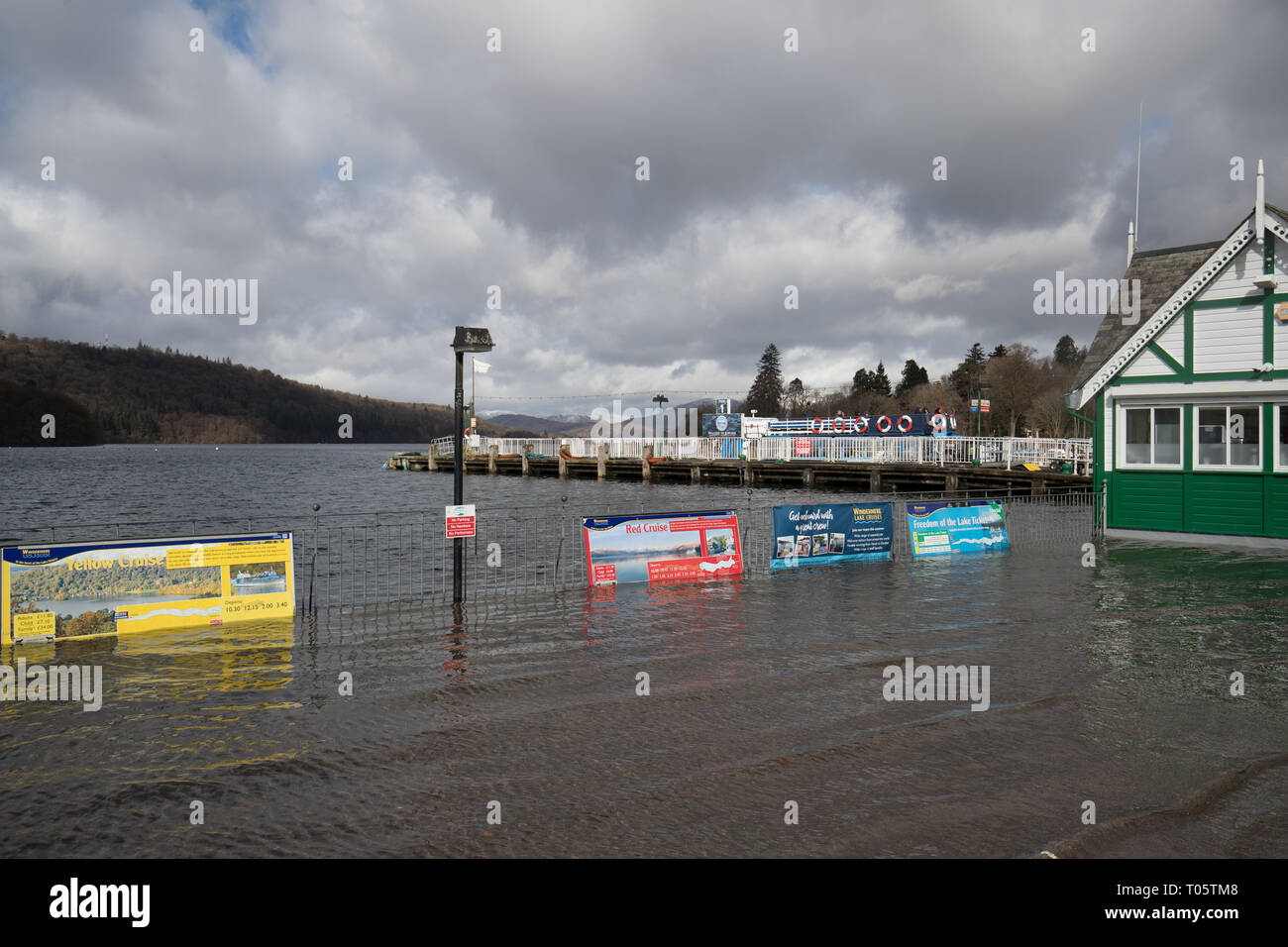 Cumbria, UK. 17th March 2019. Overnight flooding at Bowness Bay on Lake