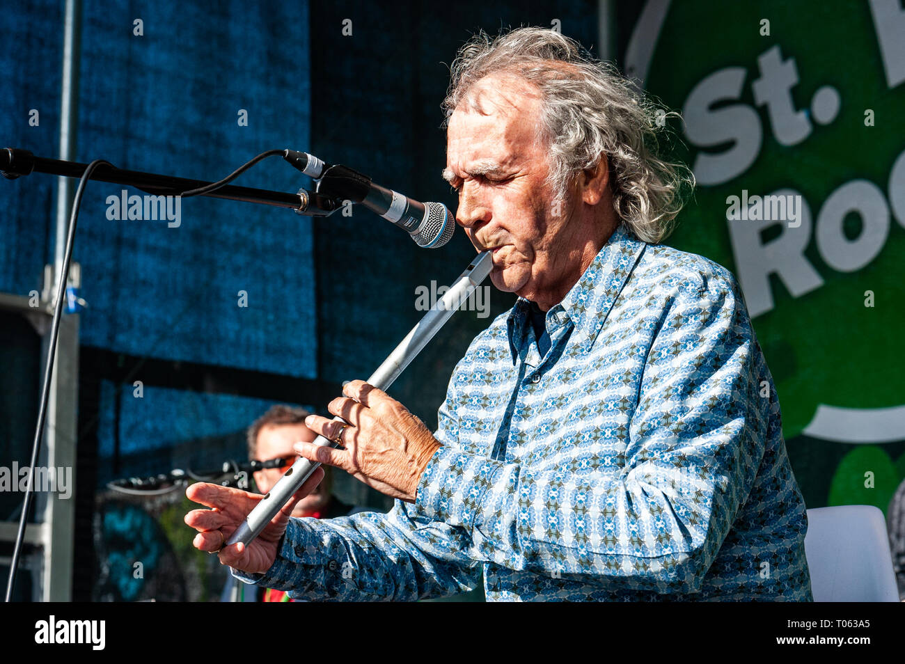 Birmingham, UK. 17th March, 2019.  Finbar Furey headlined 'St Pat Rocks', a live gig featuring Irish oriented acts after the Birmingham St. Patrick's Day parade, which drew crowds of 90,000 people. Credit: Andy Gibson/Alamy Live News. Stock Photo