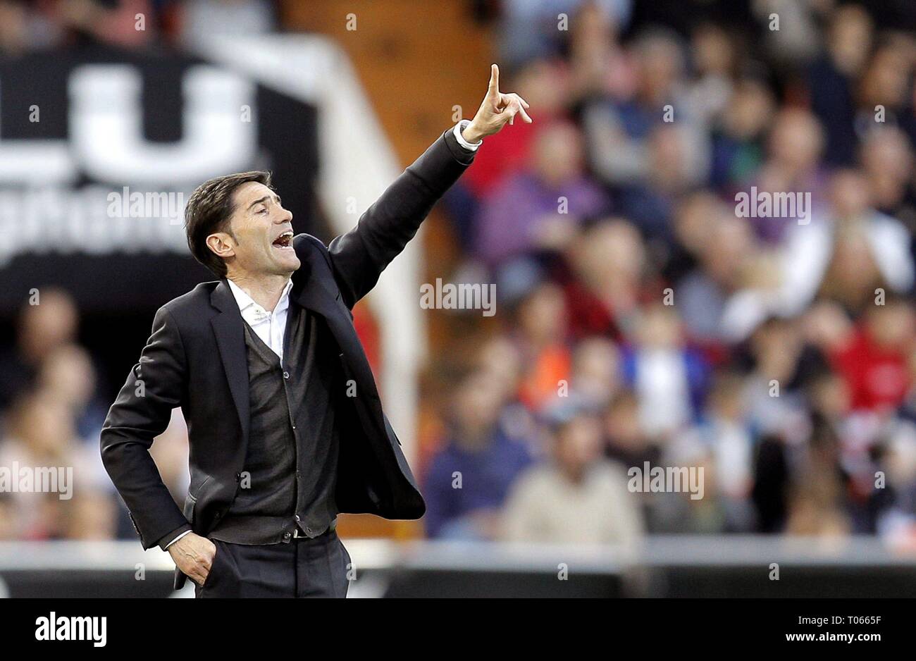 Valencia, Spain. 17th Mar, 2019. Valencia's head coach Marcelino García  Toral gives instructions to players during