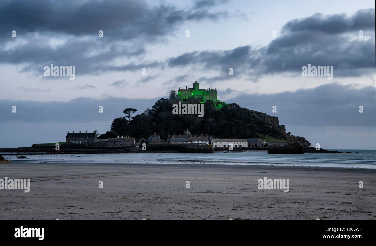 St Patrick's Day Cornwall, UK. 17th Mar, 2019. St Michael Mount Cornwall lit Green for St Patrick Day , Tourism Ireland's Global Greening  Credit: kathleen white/Alamy Live News Stock Photo