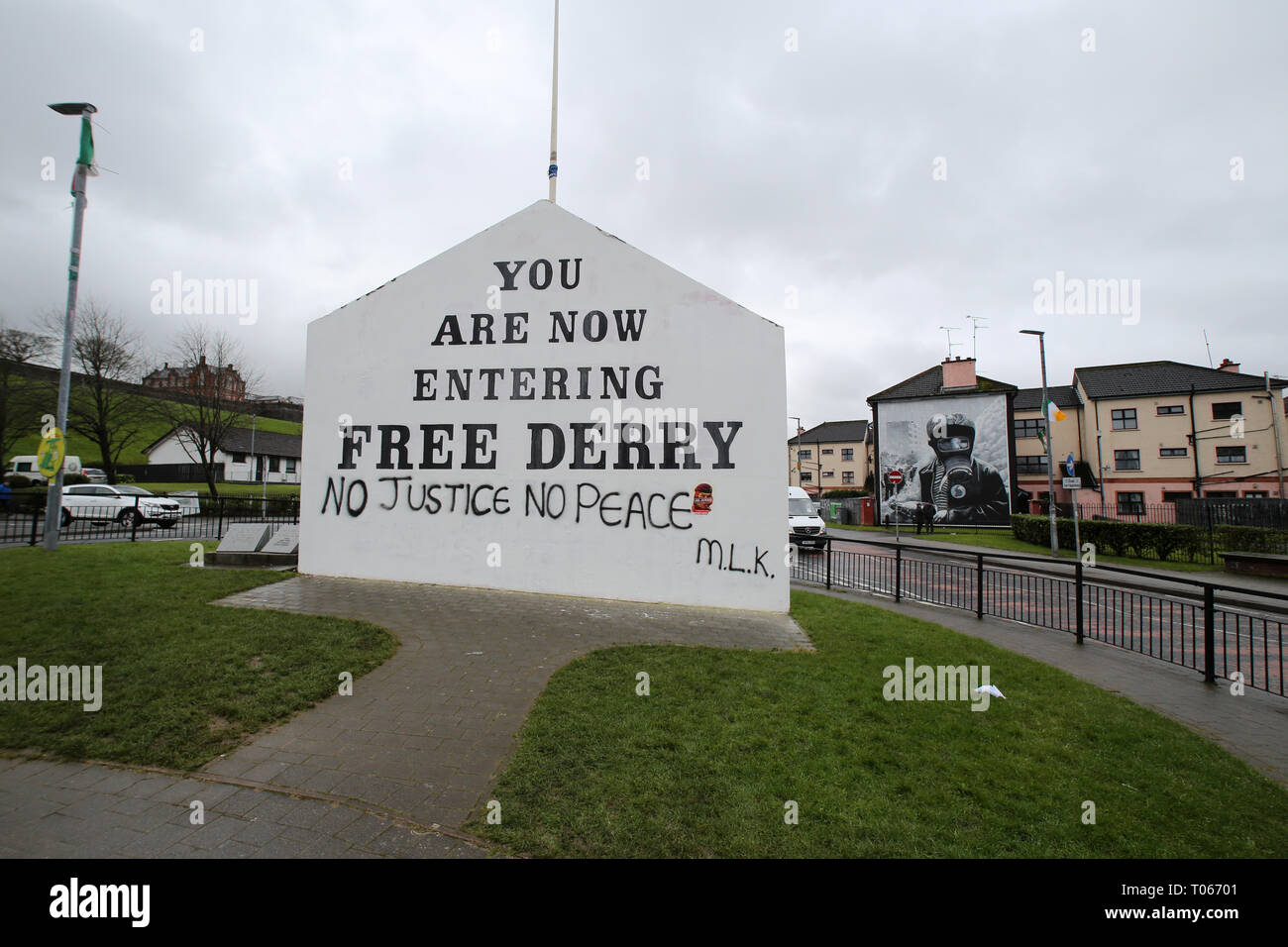 Londonderry, Northern Ireland. 16th Mar 2019. Free Derry Corner with fresh graffti as seen in the nationalist catholic Bogside area of Derry (Londonderry), Northern Ireland, March 16, 2019. - Bloody Sunday, sometimes called the Bogside Massacre, was an incident on 30 January 1972 in the Bogside area of Derry, Northern Ireland, when British soldiers shot 28 unarmed civilians during a protest march against internment. Fourteen people died: thirteen were killed outright, while the death of another man four months later was attributed to his injuries. Credit: Irish Eye/Alamy Live News Stock Photo