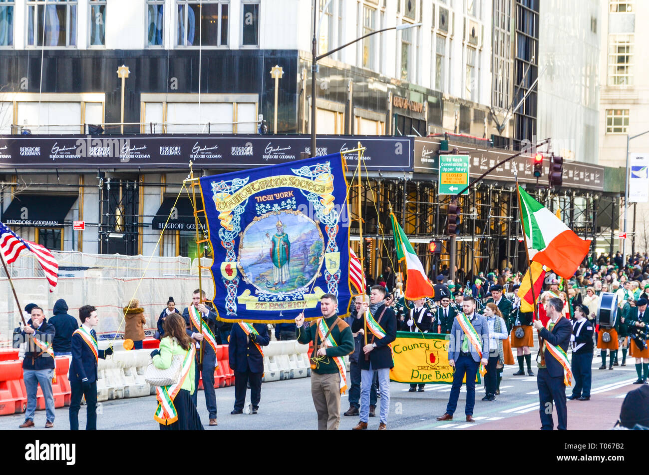 New York City, USA. 16th Mar, 2019. St. Patrick's day is celebrated with a parade along 5th Avenue. Credit: jbdodane/Alamy Live News Stock Photo