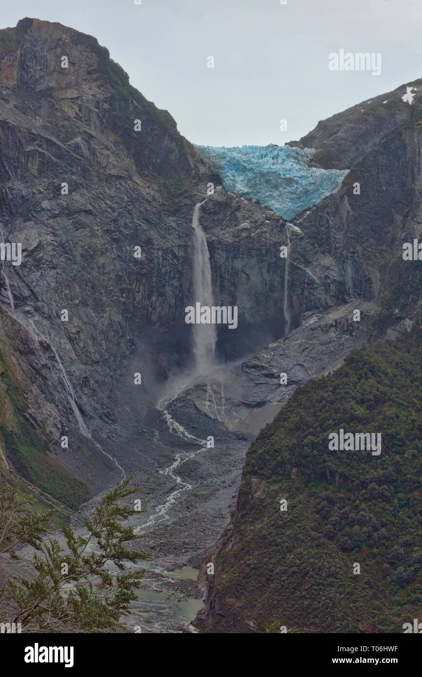 Ventisquero Colgante hanging glacier in Queulat National Park ...