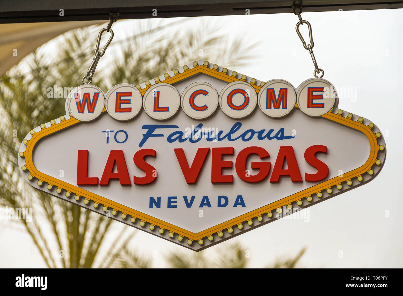 LAS VEGAS, NV, USA - FEBRUARY 2019: Neon sign 'Welcome to Fabulous Las Vegas' above the entrance of a souvenir shop in Las Vegas. Stock Photo