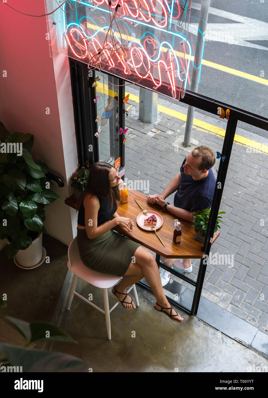 Woman talk man street hi-res stock photography and images - Alamy