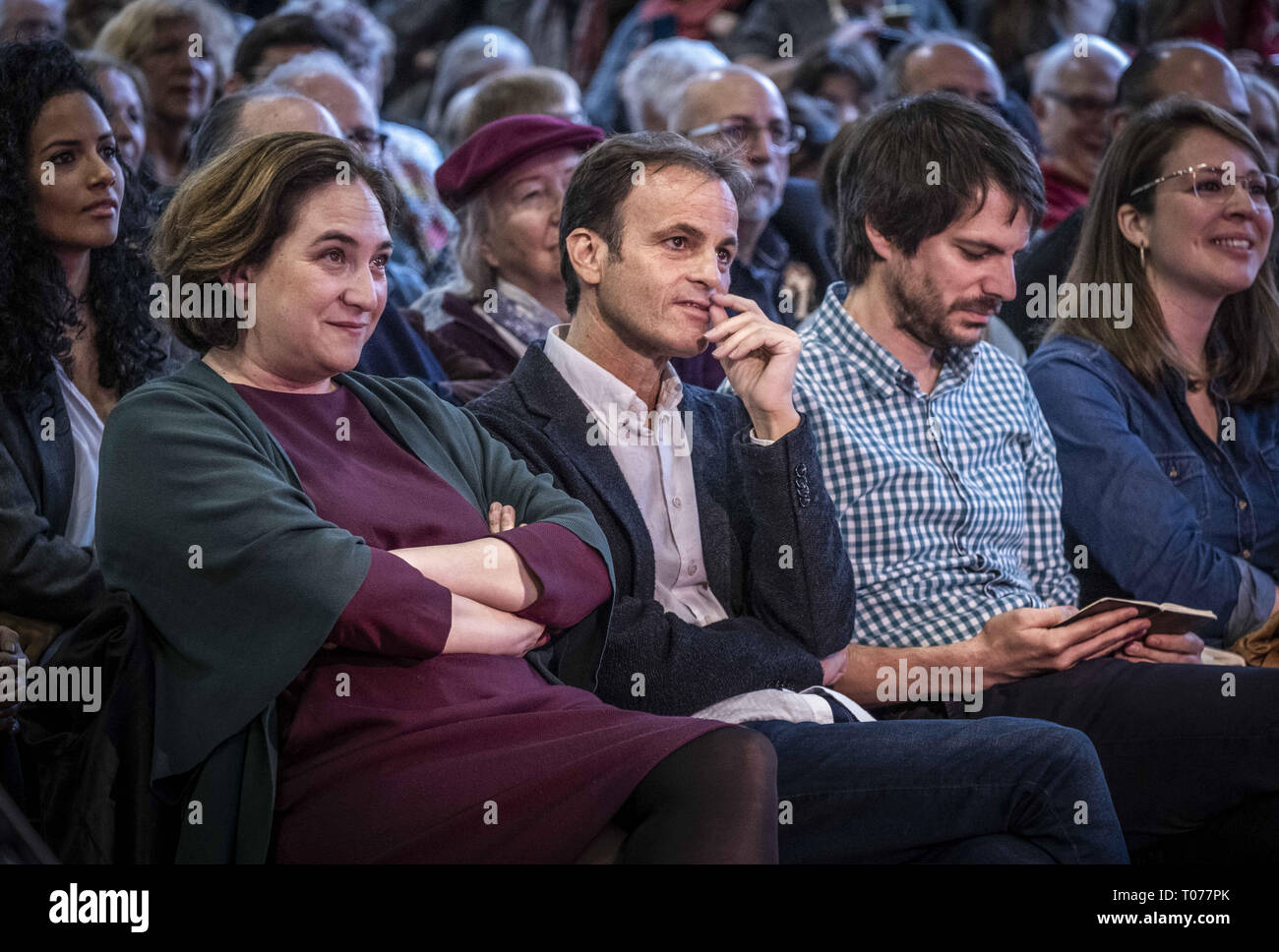 Barcelona, Catalonia, Spain. 17th Mar, 2019. (L-R) Ada Colau, Jaume Asens, Ernest Urtasum and Janet Sanz are seen in the front row during the event.More than a thousand people have filled the centre of Les Cotxeres in the popular neighbourhood of Sant to support the electoral campaign of Barcelona in ComÃº of which the mayor Ada Colau is head of the list. Credit: Paco Freire/SOPA Images/ZUMA Wire/Alamy Live News Stock Photo