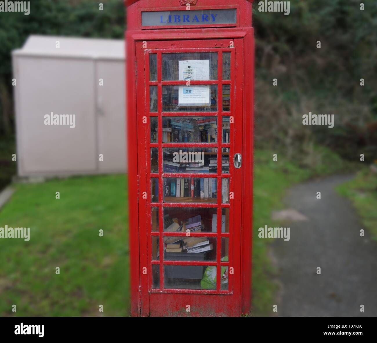 External telephone booths hi-res stock photography and images - Alamy