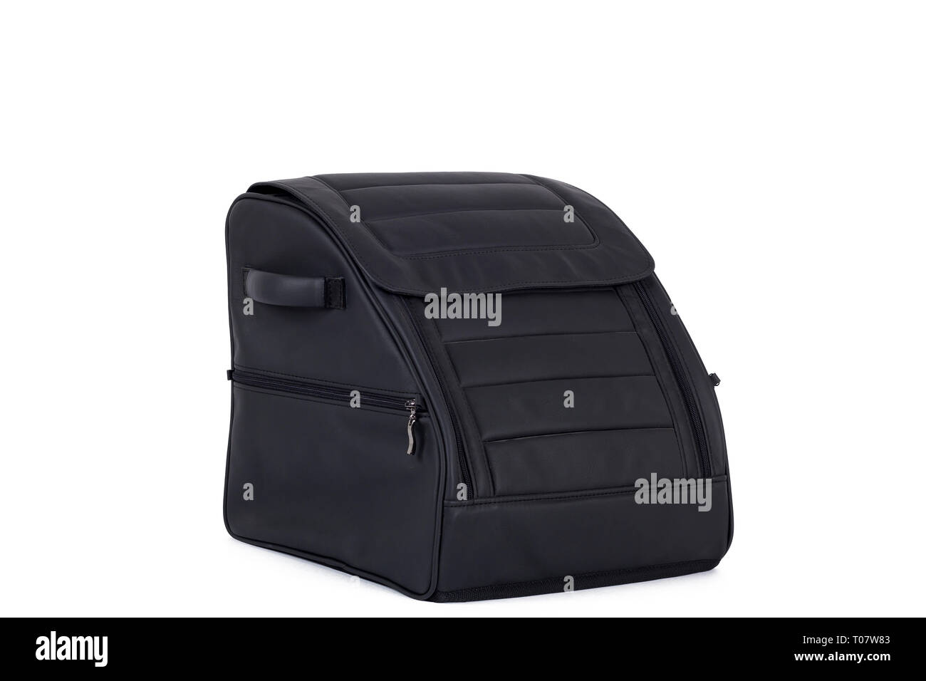 Bagages et valises dans le coffre d'un vus Photo Stock - Alamy