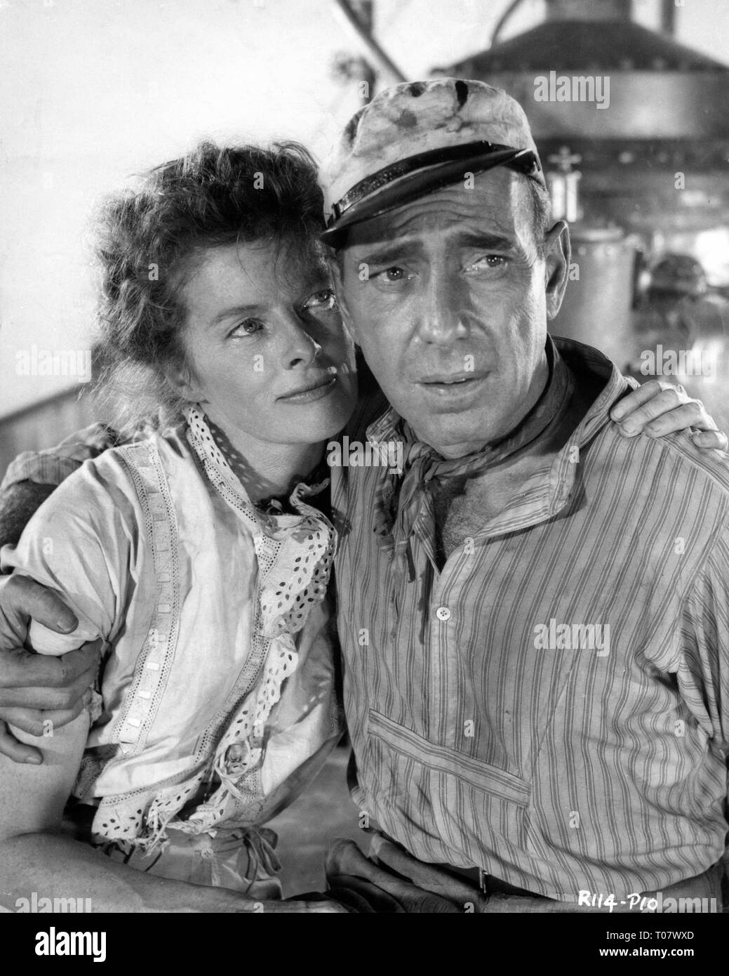 Katharine Hepburn Humphrey Bogart THE AFRICAN QUEEN 1951 director John Huston Romulus Films / Horizon Pictures / Independent Film Distributors ( IFD ) Stock Photo