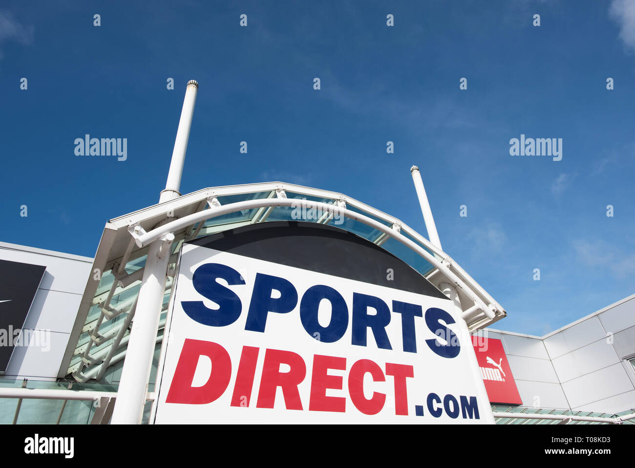 Sports direct retail hi-res stock photography and images - Alamy