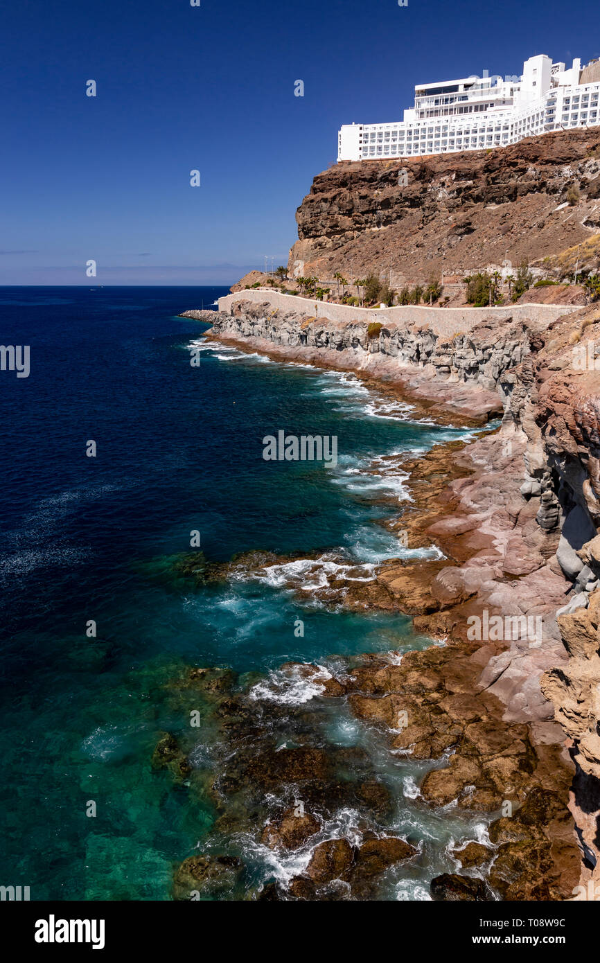 Hotel on the sea cliffs at Amadores, Gran Canaria, Canary Islands Stock Photo