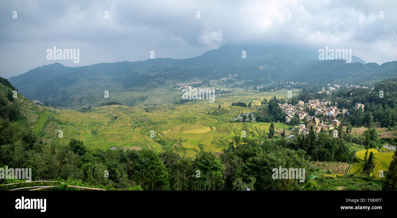 Yuanyang County is located in Honghe Prefecture in southeastern Yunnan