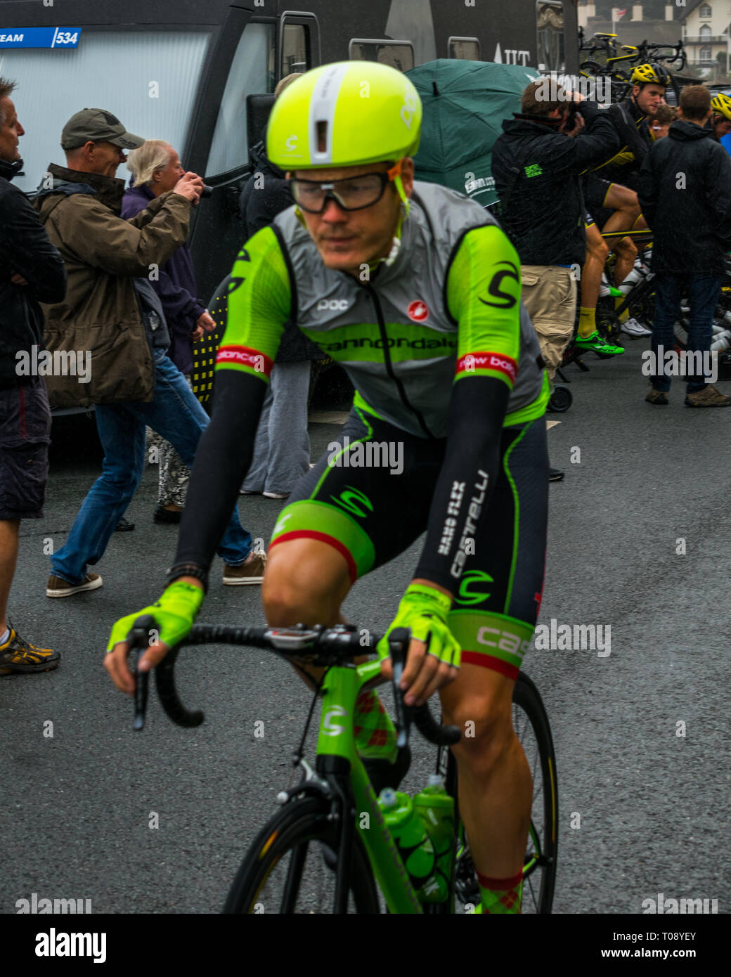 A Cannondale-Drapac rider prior to stage 6 (Sidmouth to Haytor) of the 2016 Tour of Britain in Sidmouth, East Devon, South West England, UK. Stock Photo