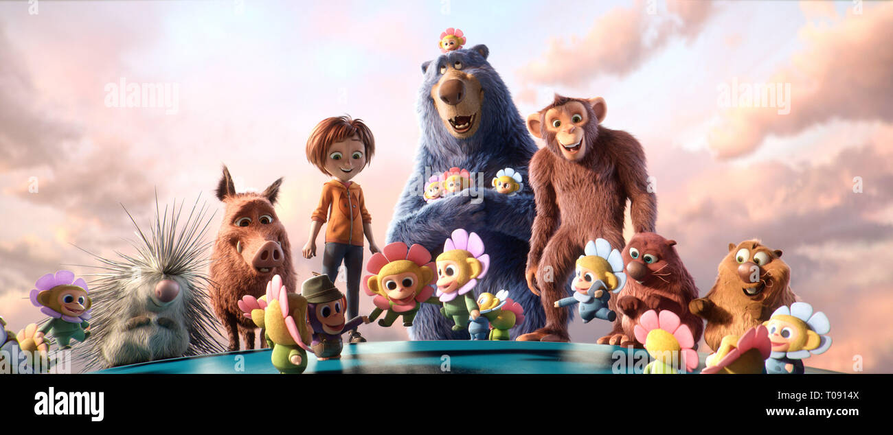 WONDER PARK, from left: Steve (voice: John Oliver), Greta (voice: Mila Kunis), June (voice: Brianna Denski), Boomer (voice: Ken Hudson Campbell), Peanut (voice: Norbert Leo Butz), Cooper (voice: Ken Jeong), Gus (voice: Kenan Thompson), surrounded by Chimpanzombies, 2019. © Paramount / courtesy Everett Collection Stock Photo