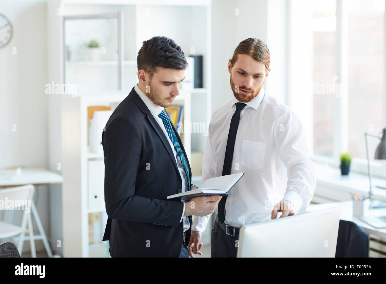 Work working learning hi-res stock photography and images - Alamy