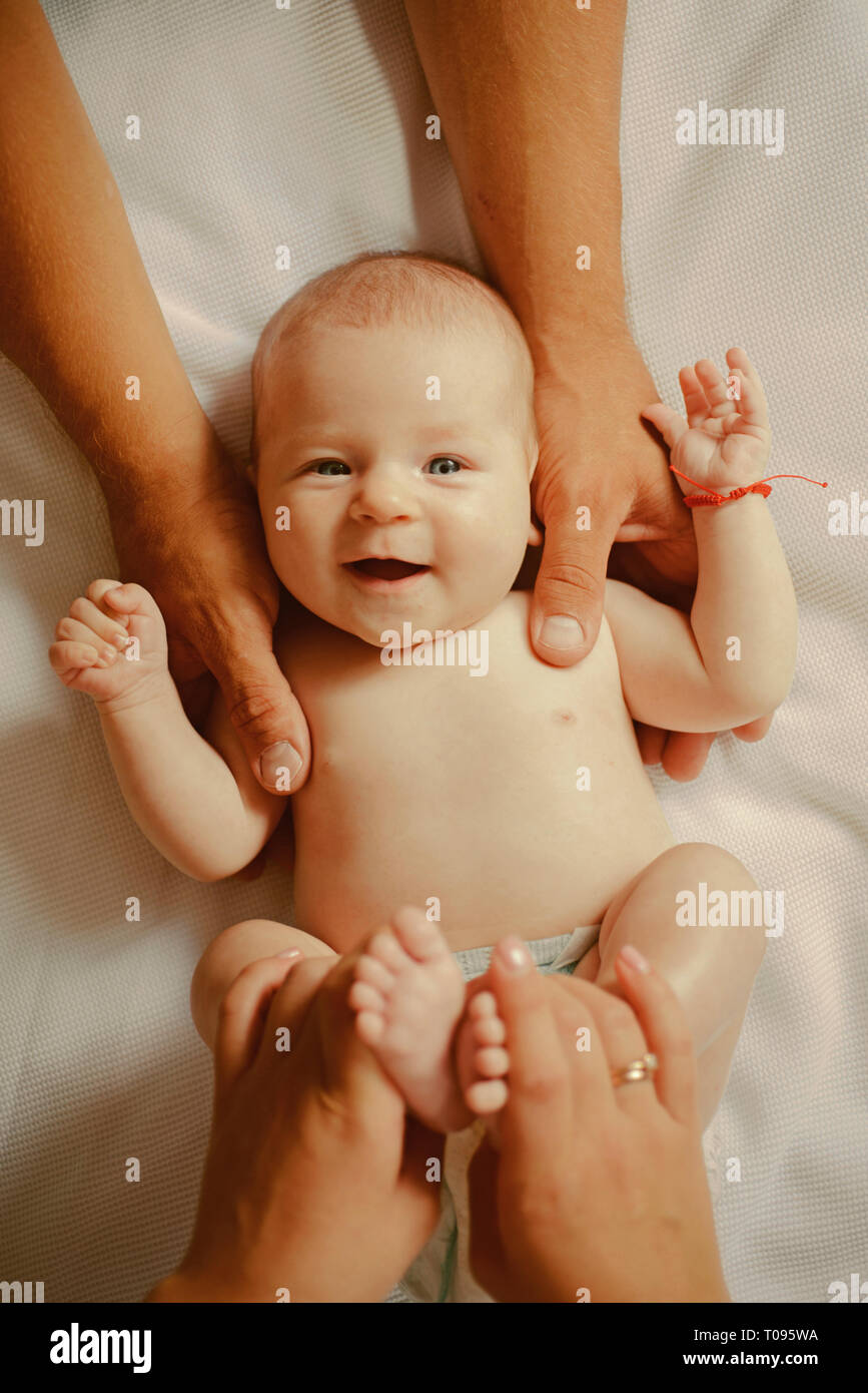 Body massage for newborn baby cheap