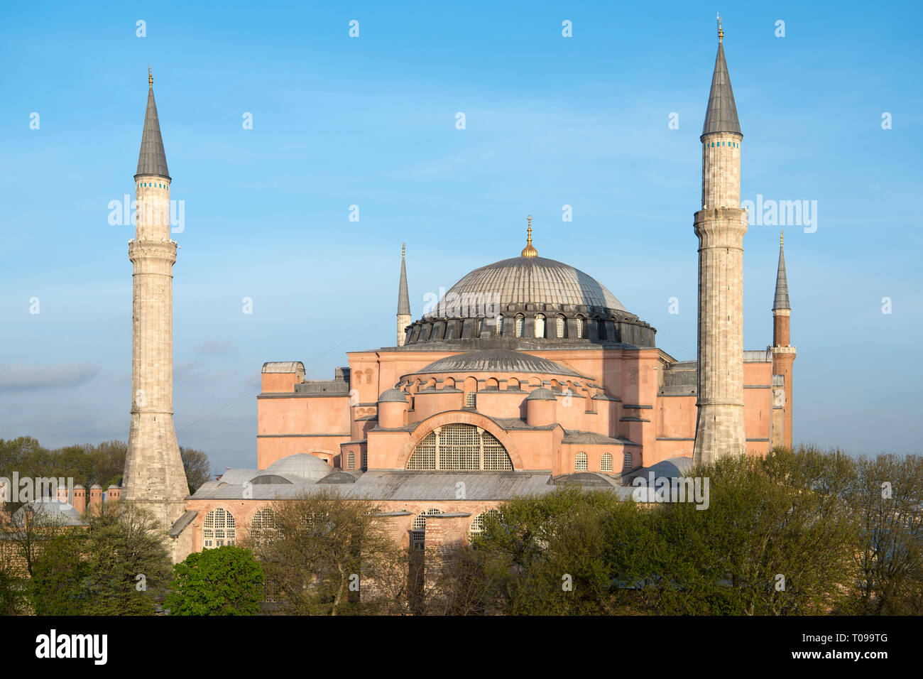 Türkei, Istanbul, Sultanahmet, die Hagia Sophia ist eine ehemalige Kirche, spätere Moschee und heute ein Museum Stock Photo