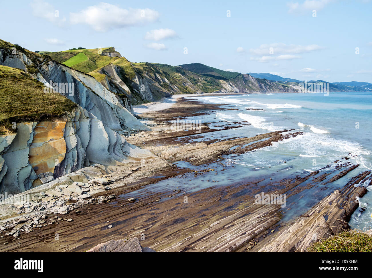 Acantilado flysch hi-res stock photography and images - Alamy