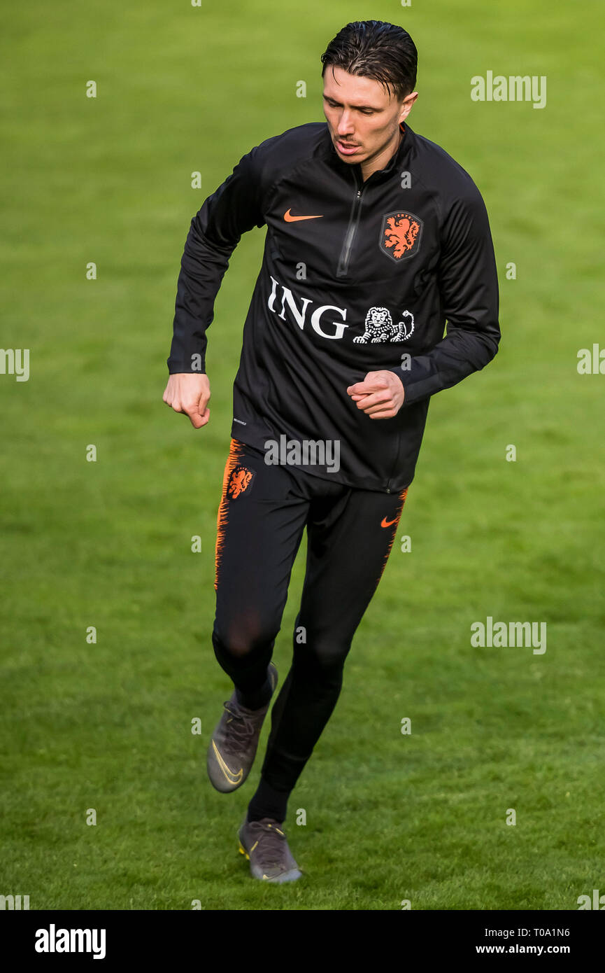 ZEIST, training Dutch team, Nederlands Elftal, football, season 2018-2019, 18-03-2018, KNVB Sports Centre, Steven Berghuis Stock Photo