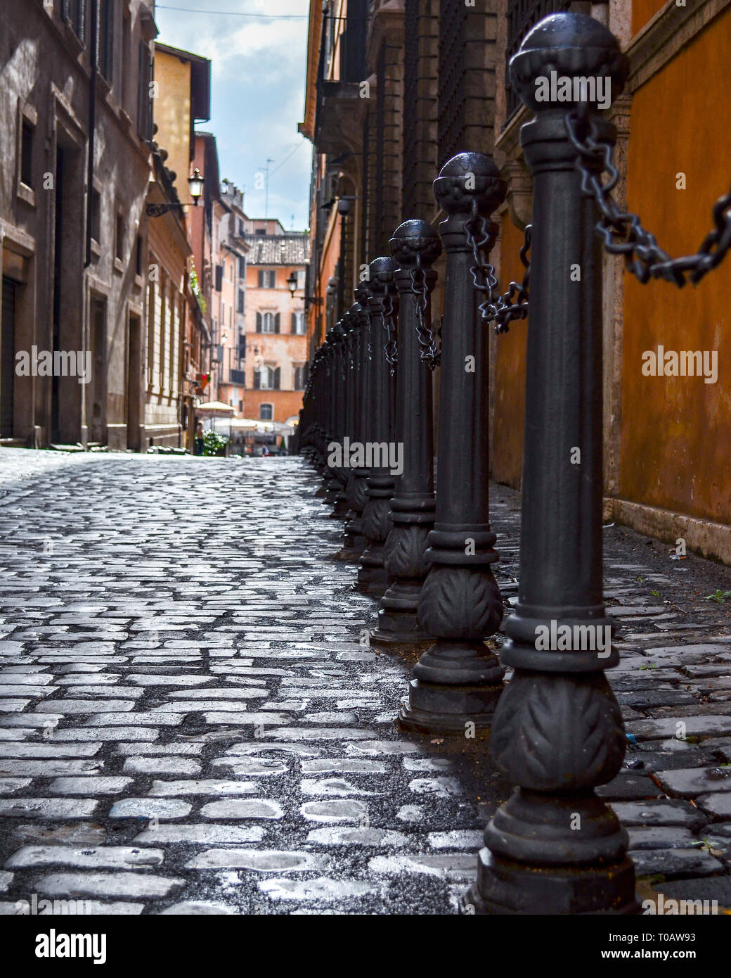 Cobblestone Walk Rome view down a cobble stone street in Rome, Italy Stock Photo - Alamy