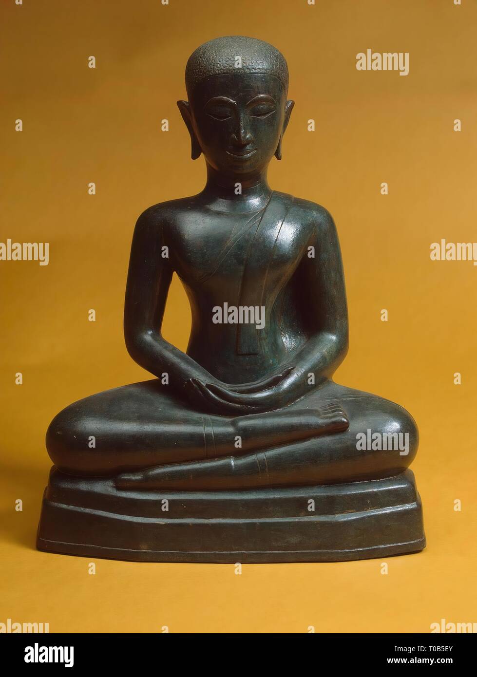 'Meditating Monk'. Siam (now Thailand). Lanna (?), Lang Chang (? ), 18th - 19th century (? ). Dimensions: h. 34,5 cm. Museum: State Hermitage, St. Petersburg. Stock Photo