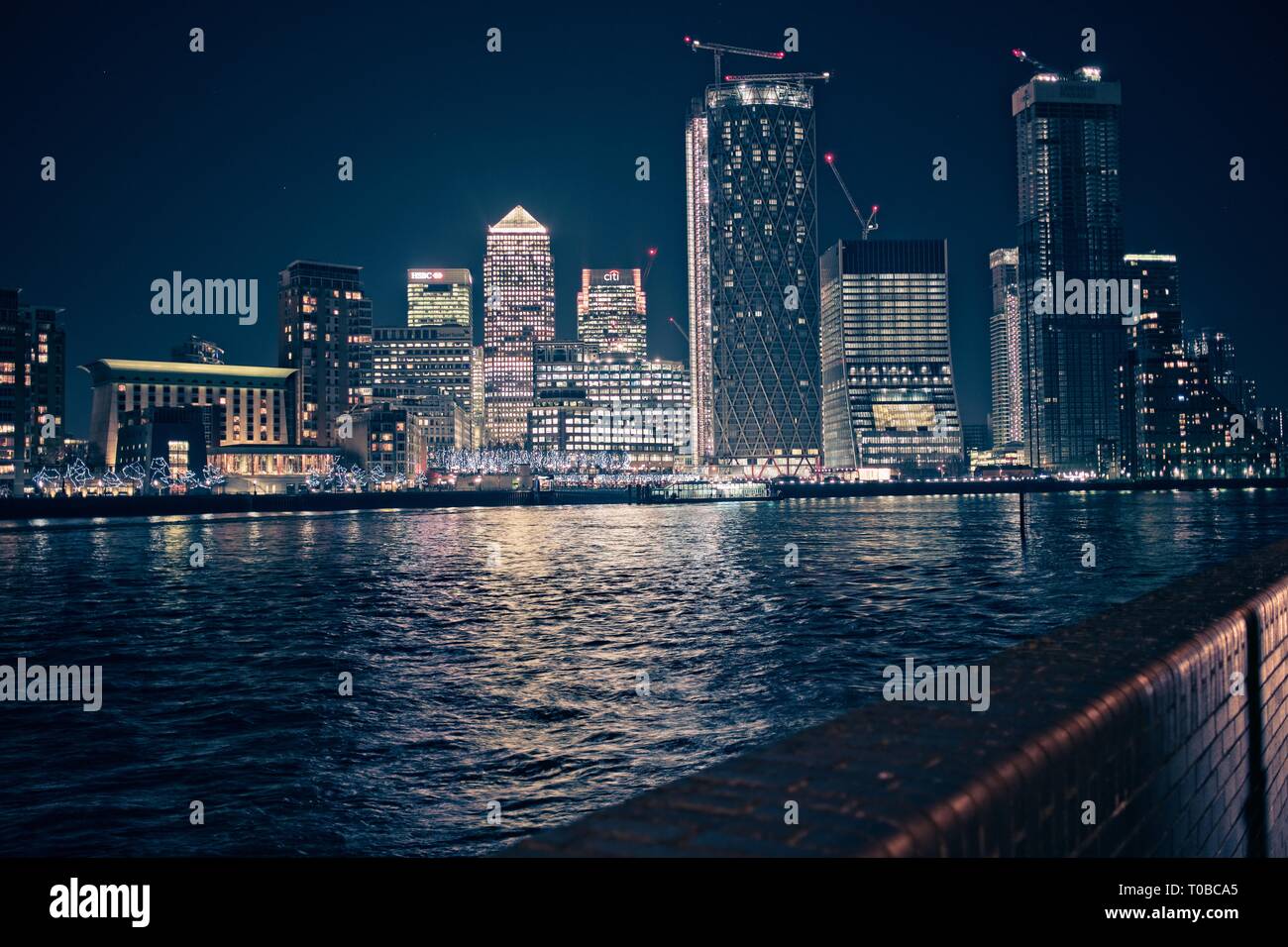 London, United Kingdom: Canary Wharf at night Stock Photo - Alamy