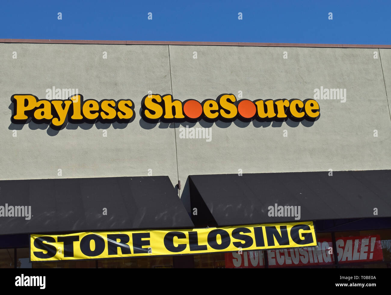 Payless ShoeSource store closing sign in California Stock Photo