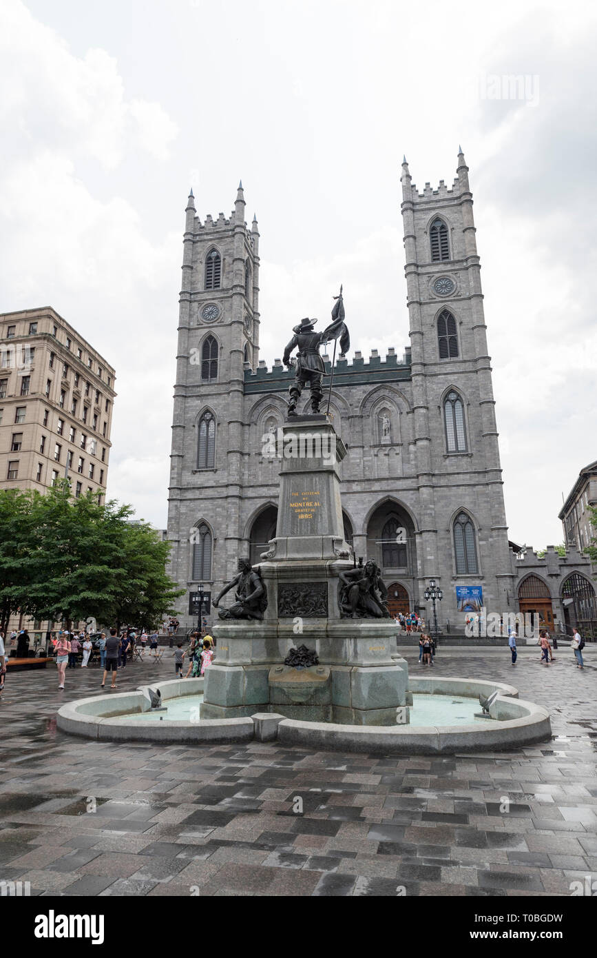 Notre dame basilica montreal exterior hires stock photography and