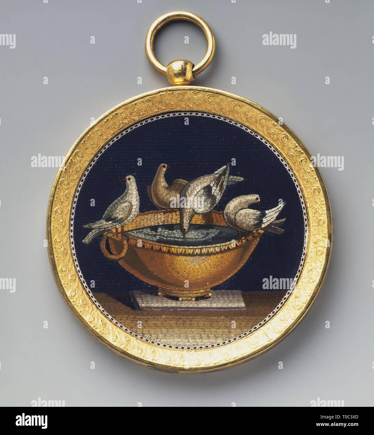 'Miniature: 'Pliny's Pigeons''. Italy, Late 18th - early 19th century. Dimensions: diam. 8 cm. Museum: State Hermitage, St. Petersburg. Stock Photo