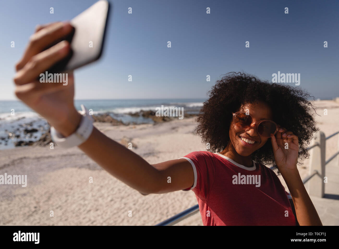 African Woman Taking Selfie Hi res Stock Photography And Images Alamy