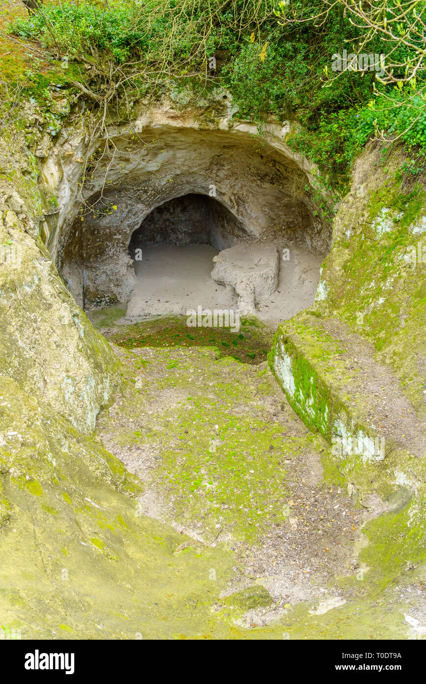 Entrance to a Jewish burial cave from the Roman period, in Bet Shearim National Park (Jewish Necropolis), Northern Israel Stock Photo