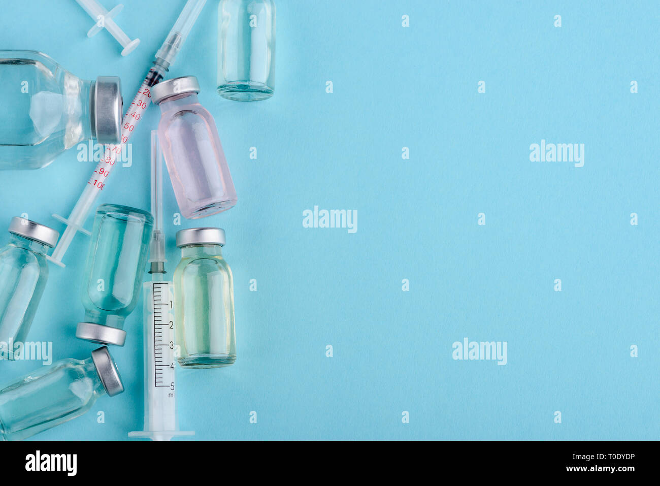 Antiviral medicines hi-res stock photography and images - Page 3 - Alamy