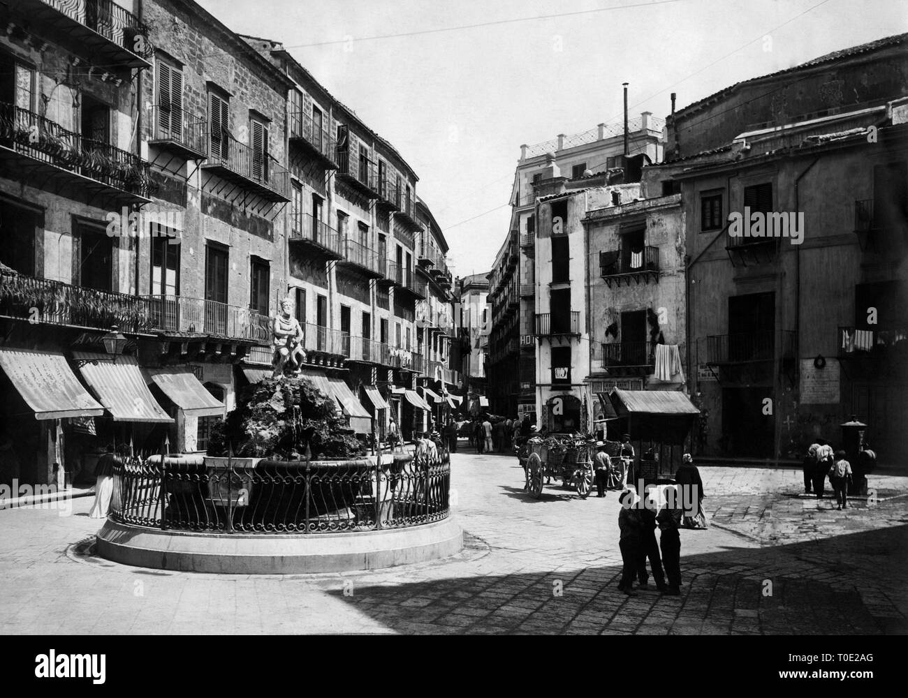 revolution square, palermo, sicily, italy 1910-20 Stock Photo