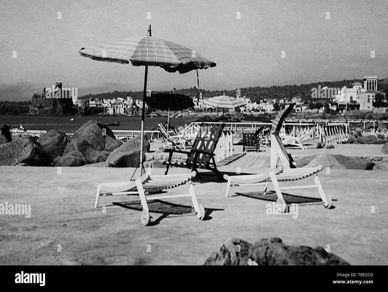 lido dei ciclopi, aci castello, sicily 1930 Stock Photo