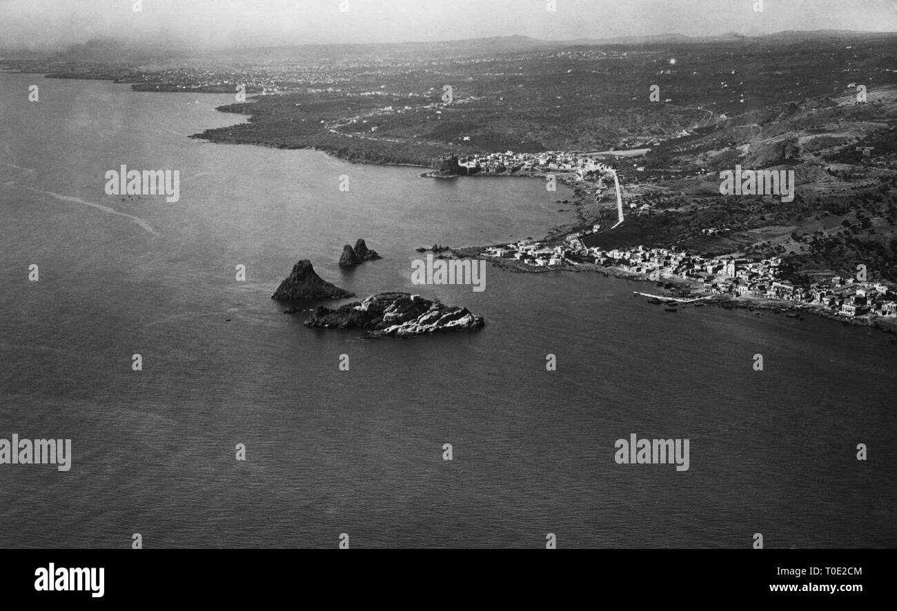 isole ciclopi, sicily 1930 Stock Photo