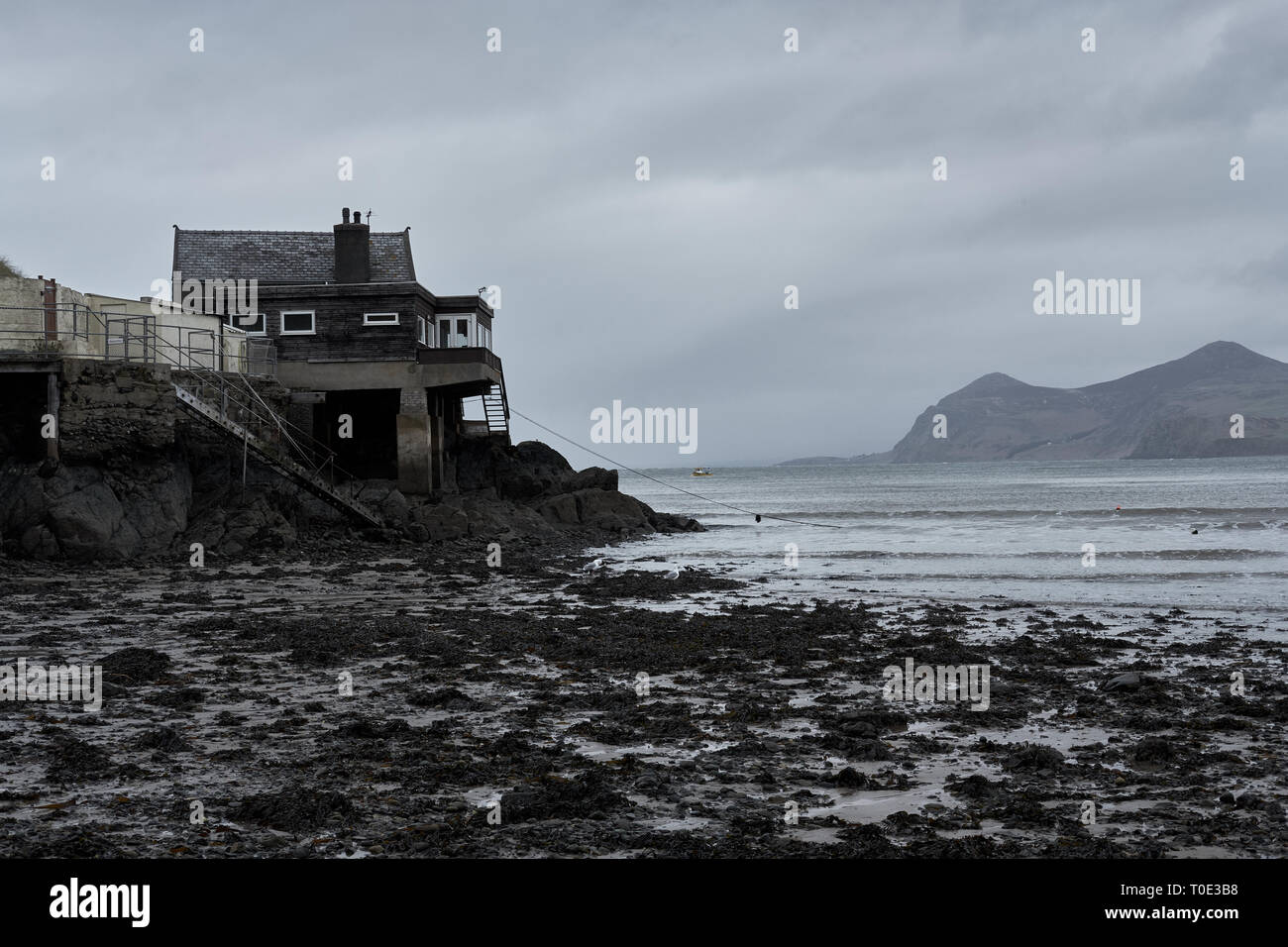 At the western end of Traeth Morfa Nefyn, Morfa Nefyn beach perched on