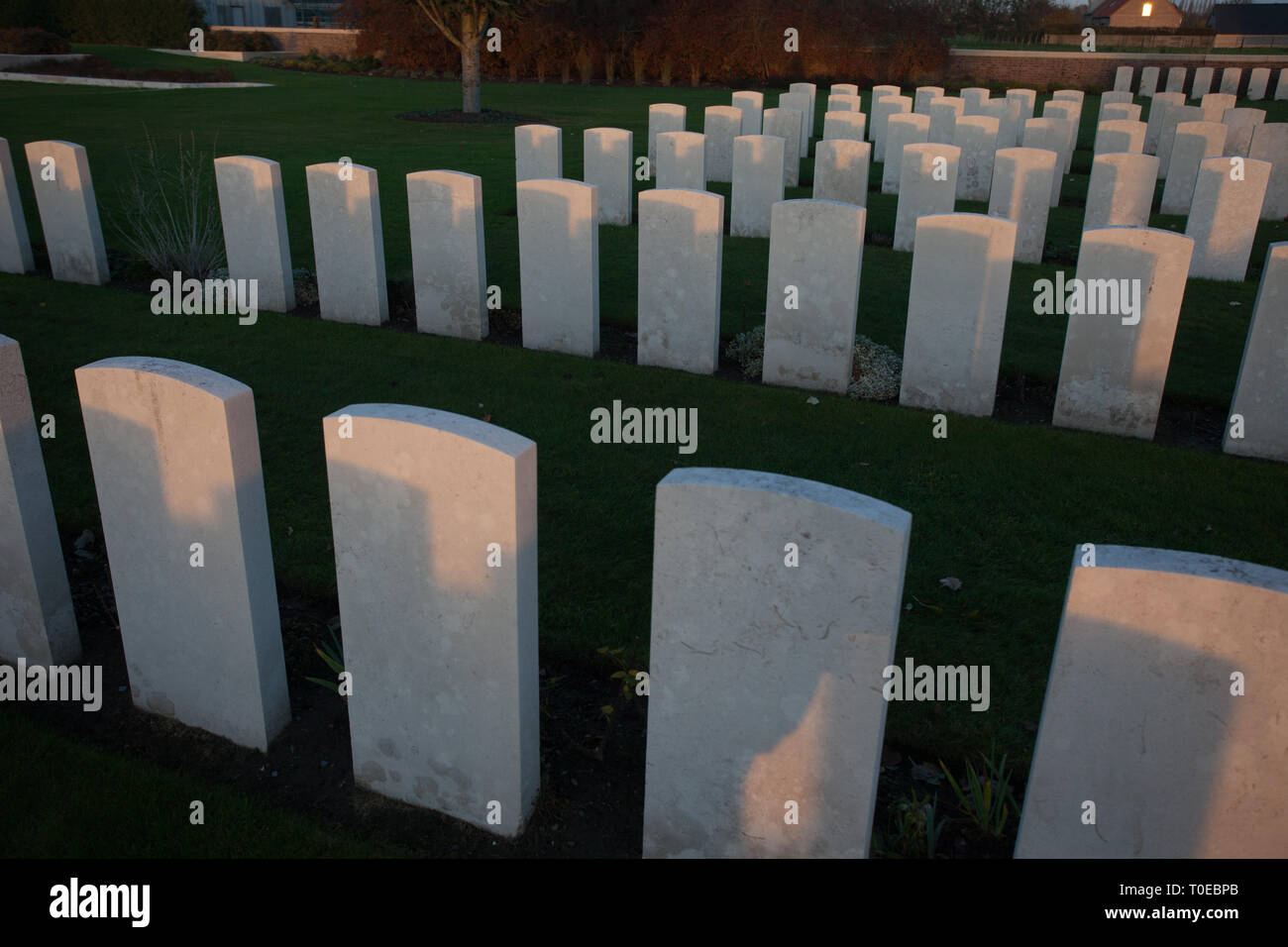 Headstones and memorials to the fallen soldiers of the great war between 1914 and 1918. Tyne Cot Cemetery Belgium Stock Photo