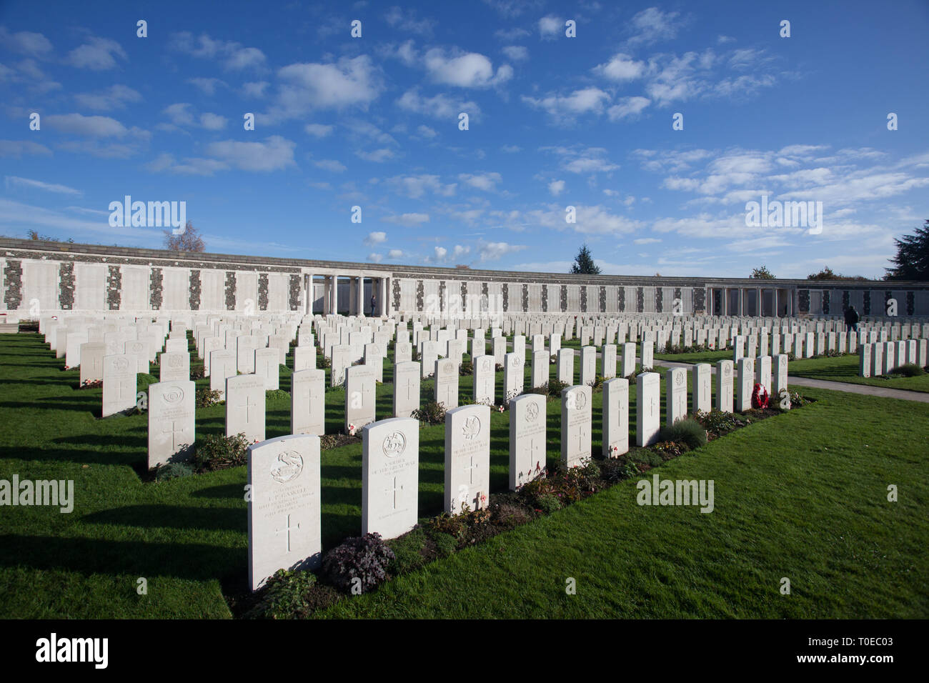 Cross of Sacrifice at Tyne Cot Cemetery of the Commonwealth War Graves Commission for WWI British soldiers, Flanders, Belgium Stock Photo