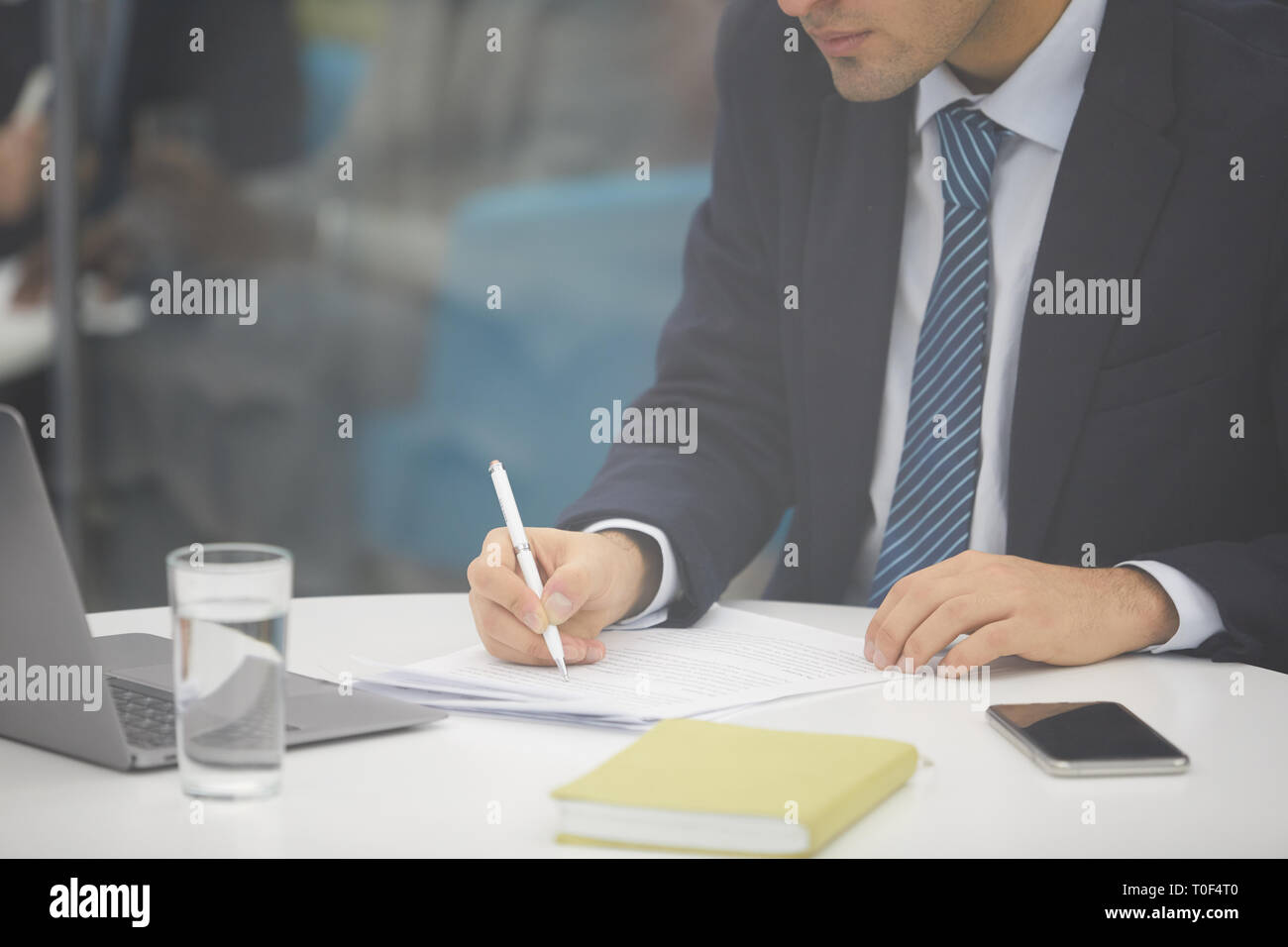 Leader writing hi-res stock photography and images - Alamy