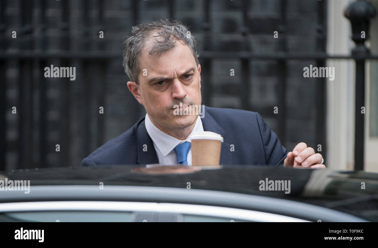 Downing Street, London, UK. 19 March 2019. Julian Smith, Chief Whip leaves Downing Street after weekly cabinet meeting. Credit: Malcolm Park/Alamy Live News. Stock Photo