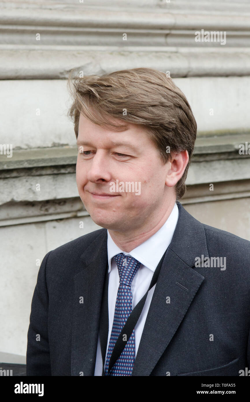 London, UK. 19th Mar 2019. Cabinet ministers and MPs have a series of afternoon meetings at No 10 Downing Street. Robin Walker. Credit: PjrFoto/Alamy Live News Stock Photo