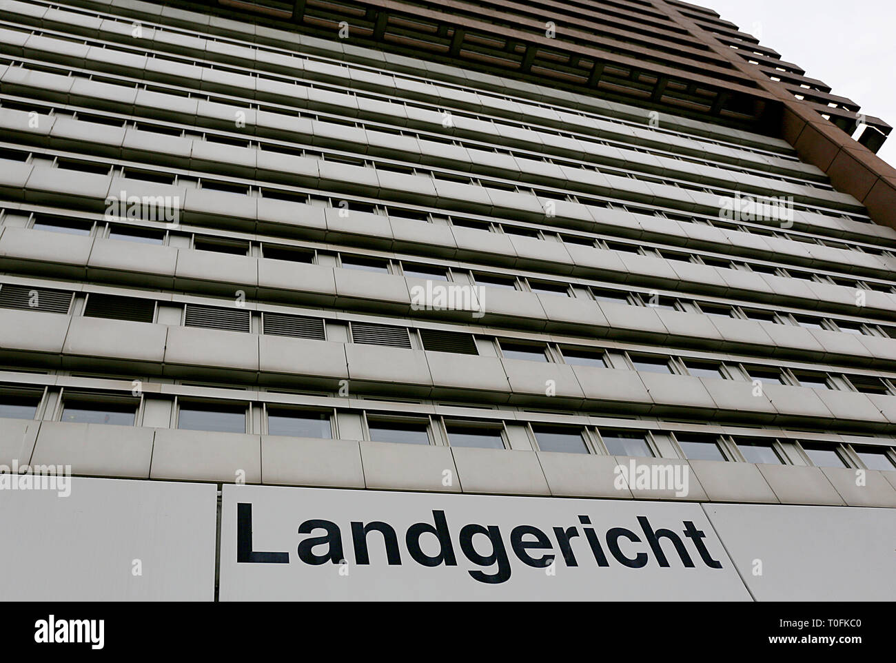 20 March 2019, North Rhine-Westphalia, Köln: The seat of the Langericht and Amtsgericht in Cologne. Photo: Oliver Berg/dpa Stock Photo