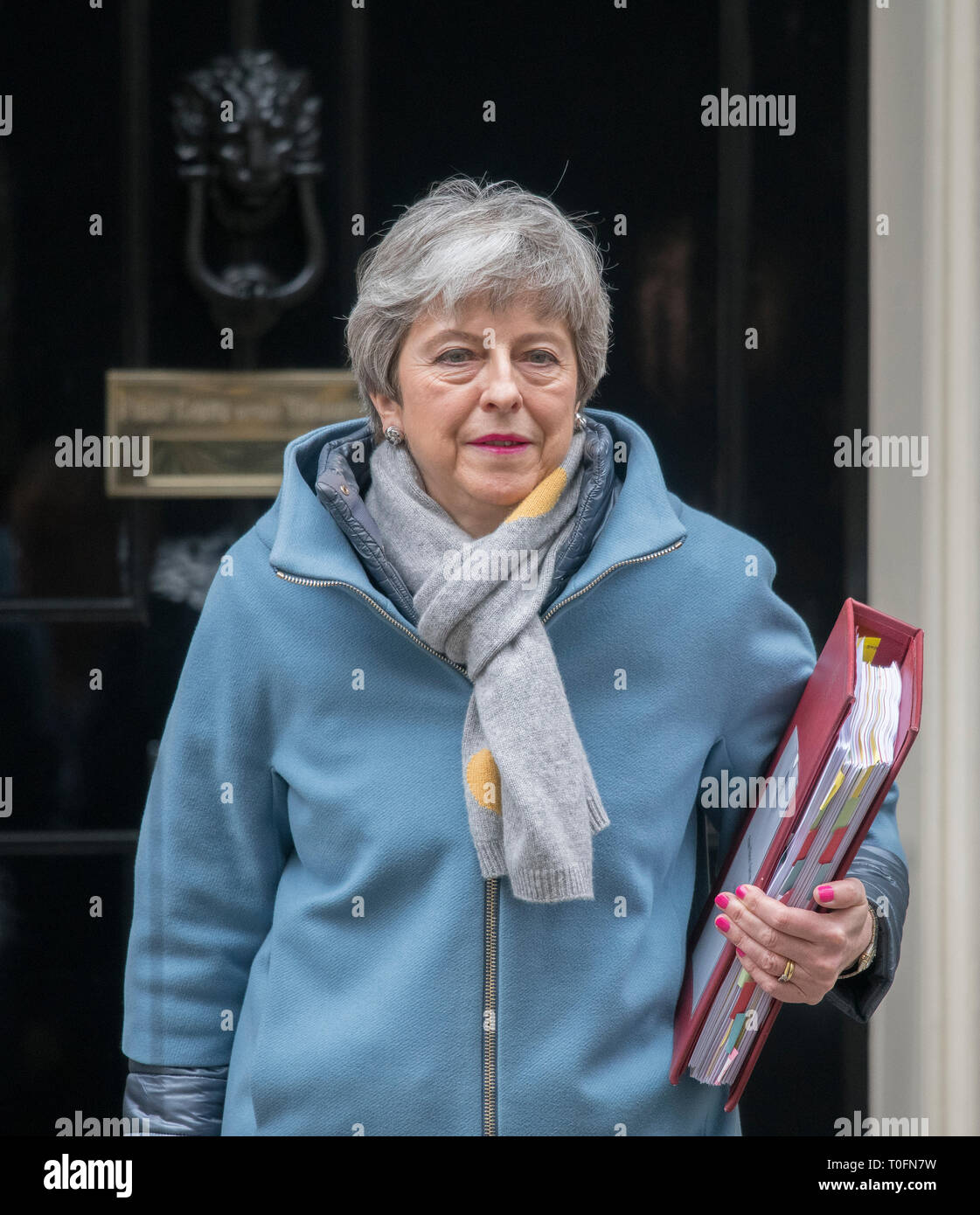 10 Downing Street, London, UK. 20 March 2019. British Prime Minister Theresa May leaving No 10 to attend weekly Prime Minister’s Questions in Parliament. Credit: Malcolm Park/Alamy Live News. Stock Photo