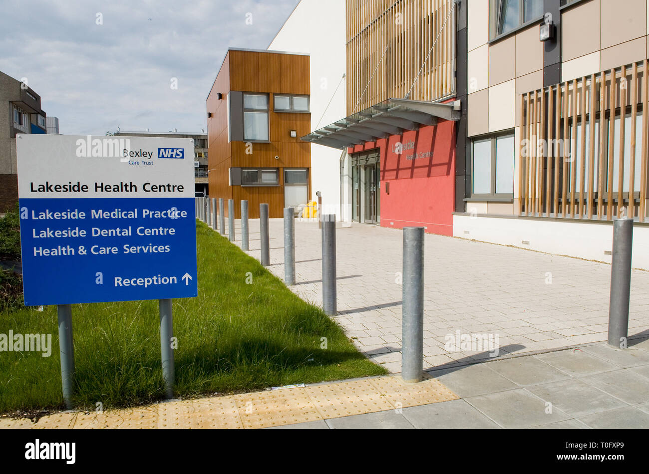 Lakeside Medical Centre Hi-res Stock Photography And Images - Alamy