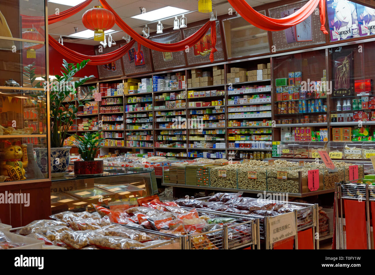 interior of a traditional chinese medicine shop in richmond vancouver british columbia canada T0FY1W